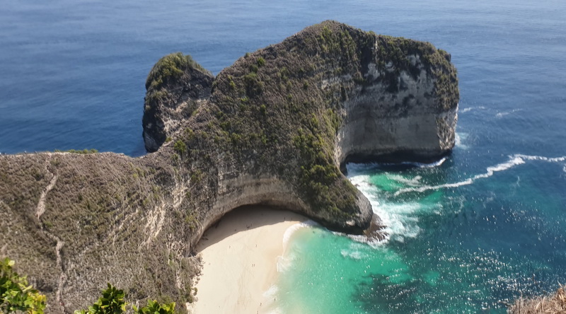 Kelingking Beach Nusa Penida © Rima Suharkat