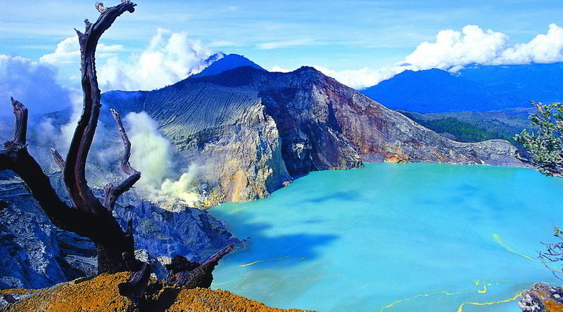 Kratersee des Ijen © Ijen Resort