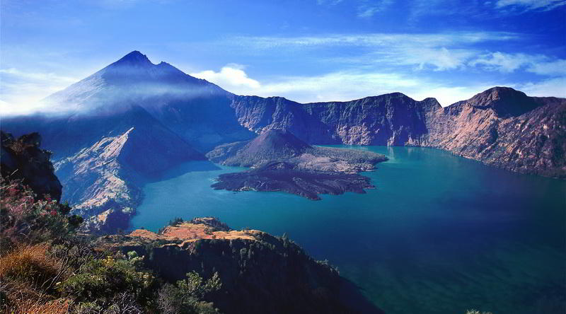 Mount Rinjani crater, Lombok © Ministry of Culture and Tourism, Republic of Indonesia