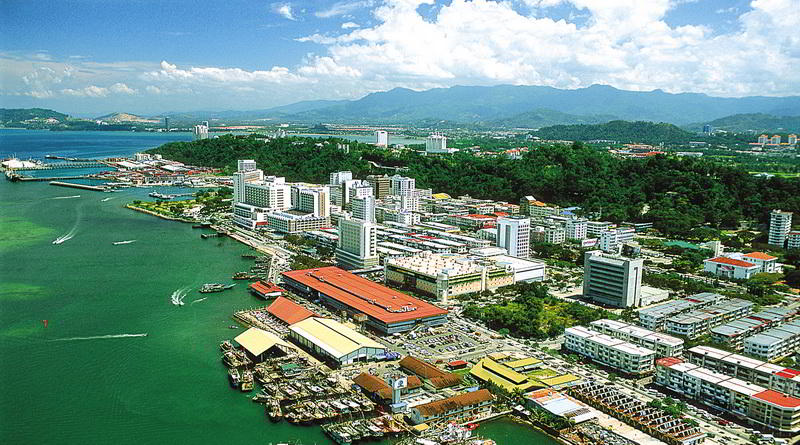 Kota Kinabalu in Sabah © David Kirkland, Sabah Tourism Board