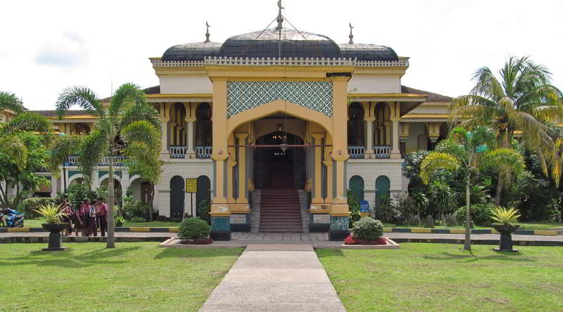 Maimun Palast Medan © Rima Suharkat